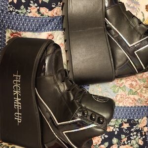 Demonia platform sneakers